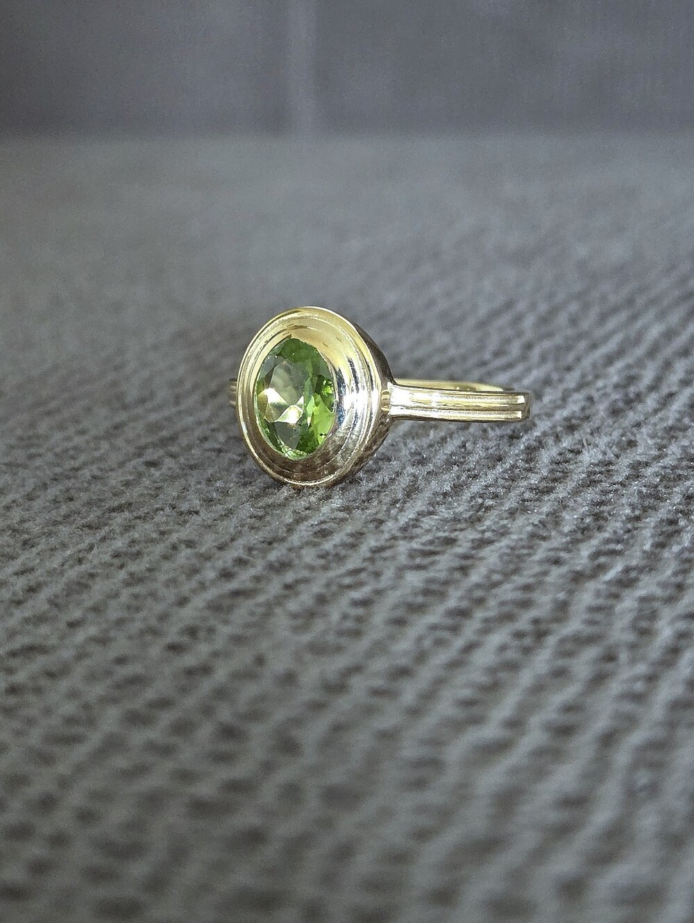 Shivam Oval Cut Peridot💚 Ring💍 - NWT - Picture 16 of 16